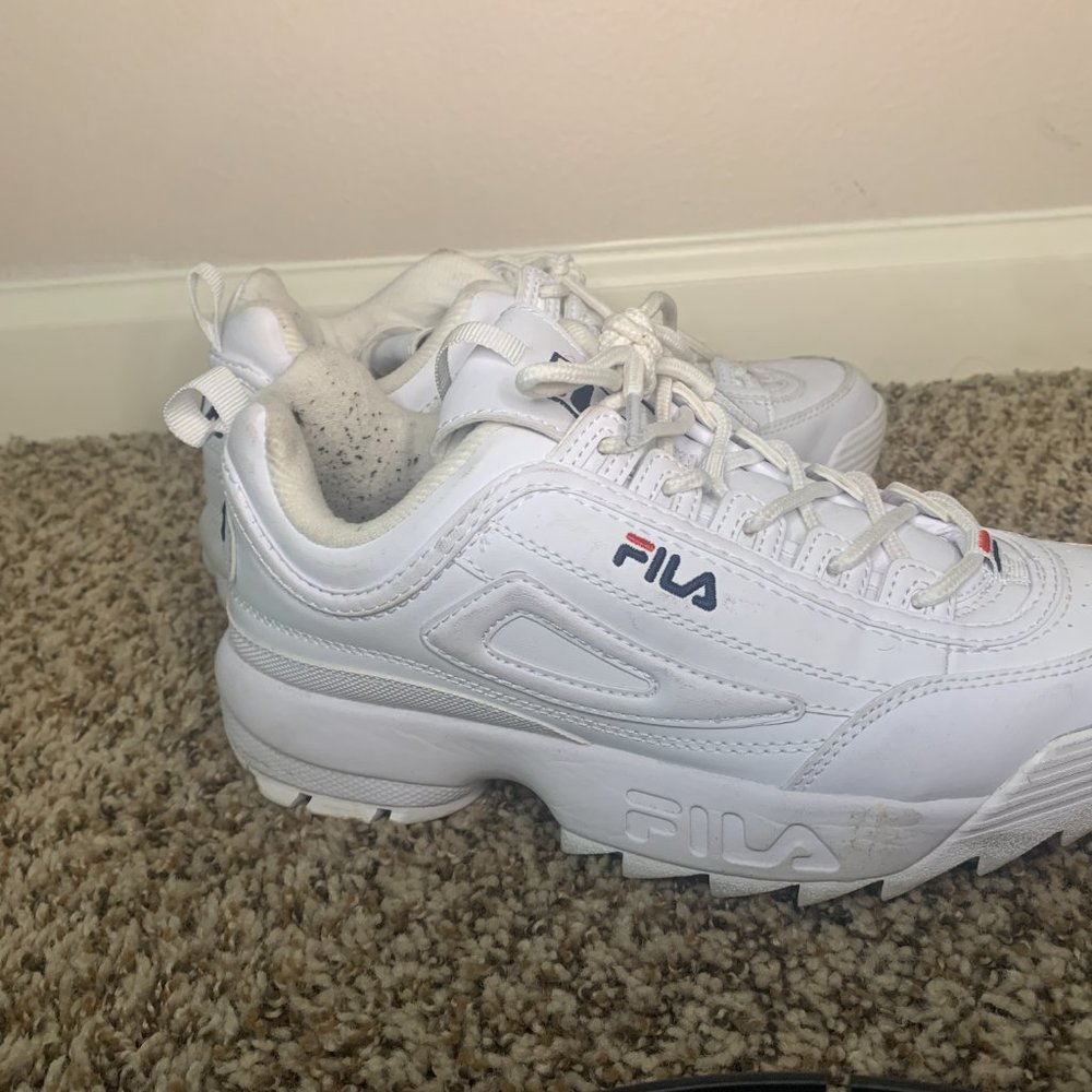 Filas - Picture 2 of 2